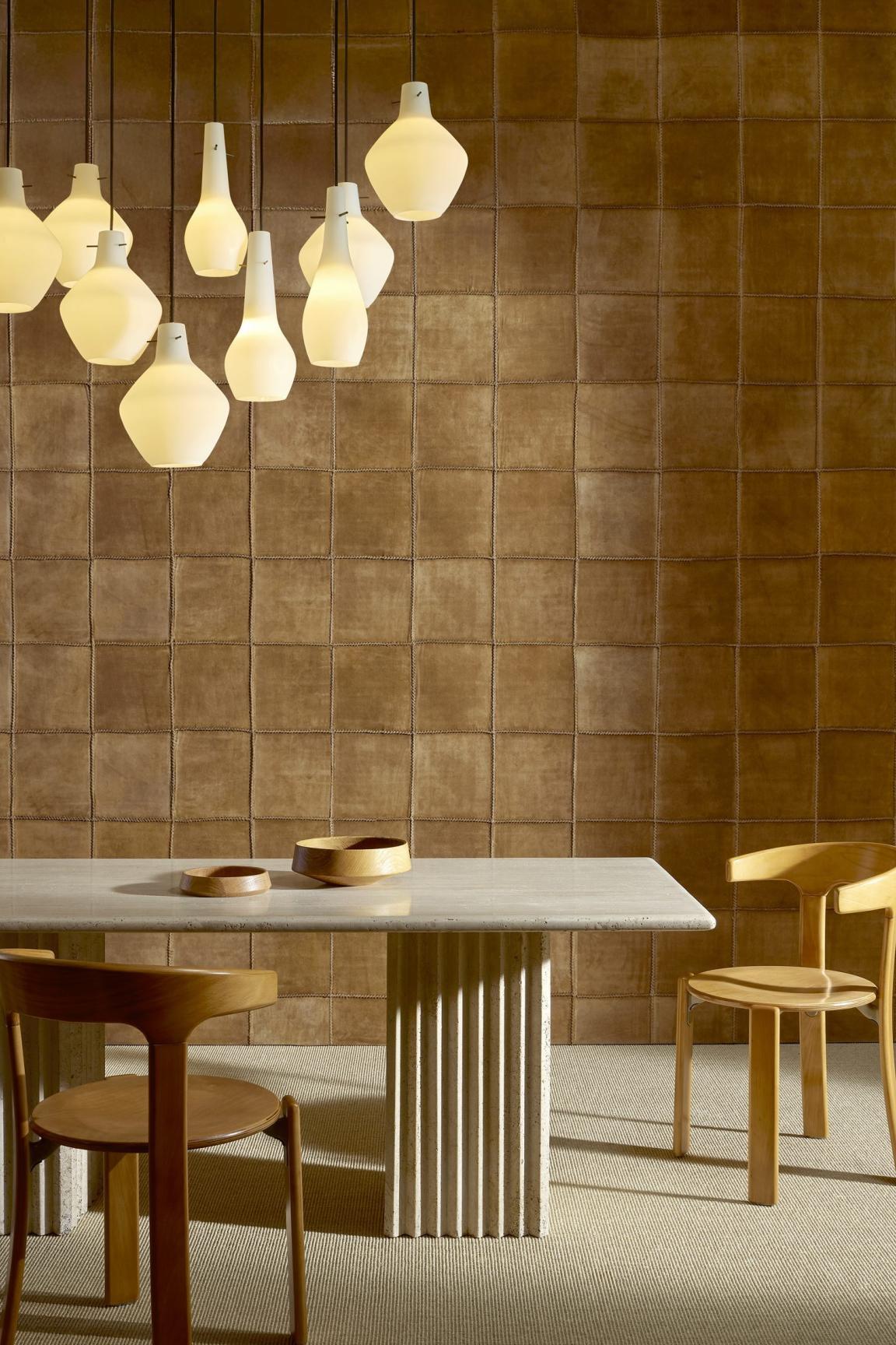 Allures_Reliure9213_Roomshot_Web_LR-medium-two-thirds