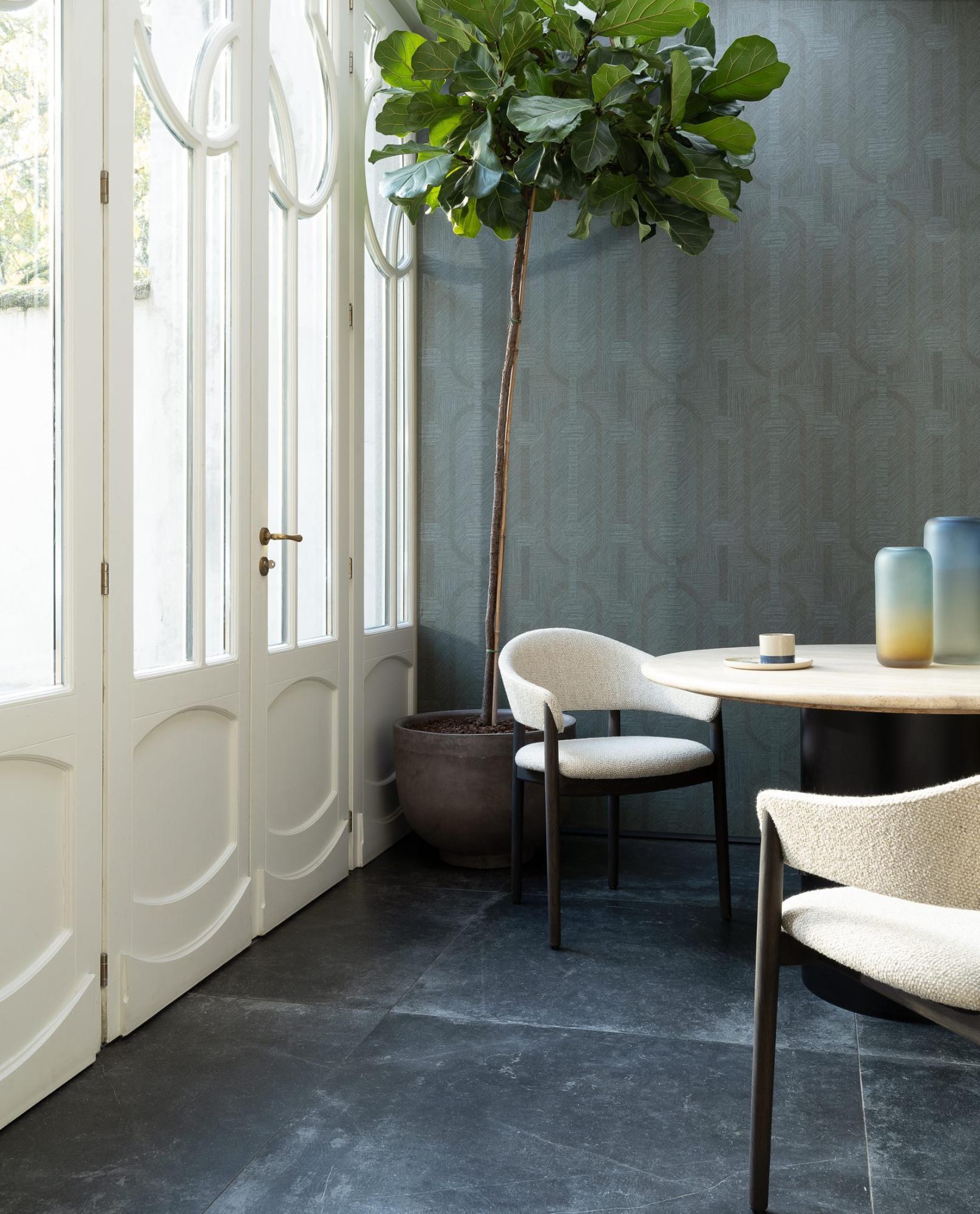 EssentialsLuxor_Amulet_19413_Roomshot_Web_LR-fullscreen