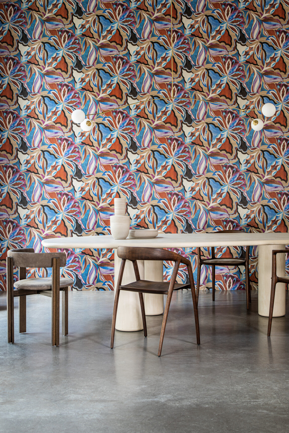 EssentialsTangram_Myriad_24102_1_Roomshot_Web_LR-medium-two-thirds
