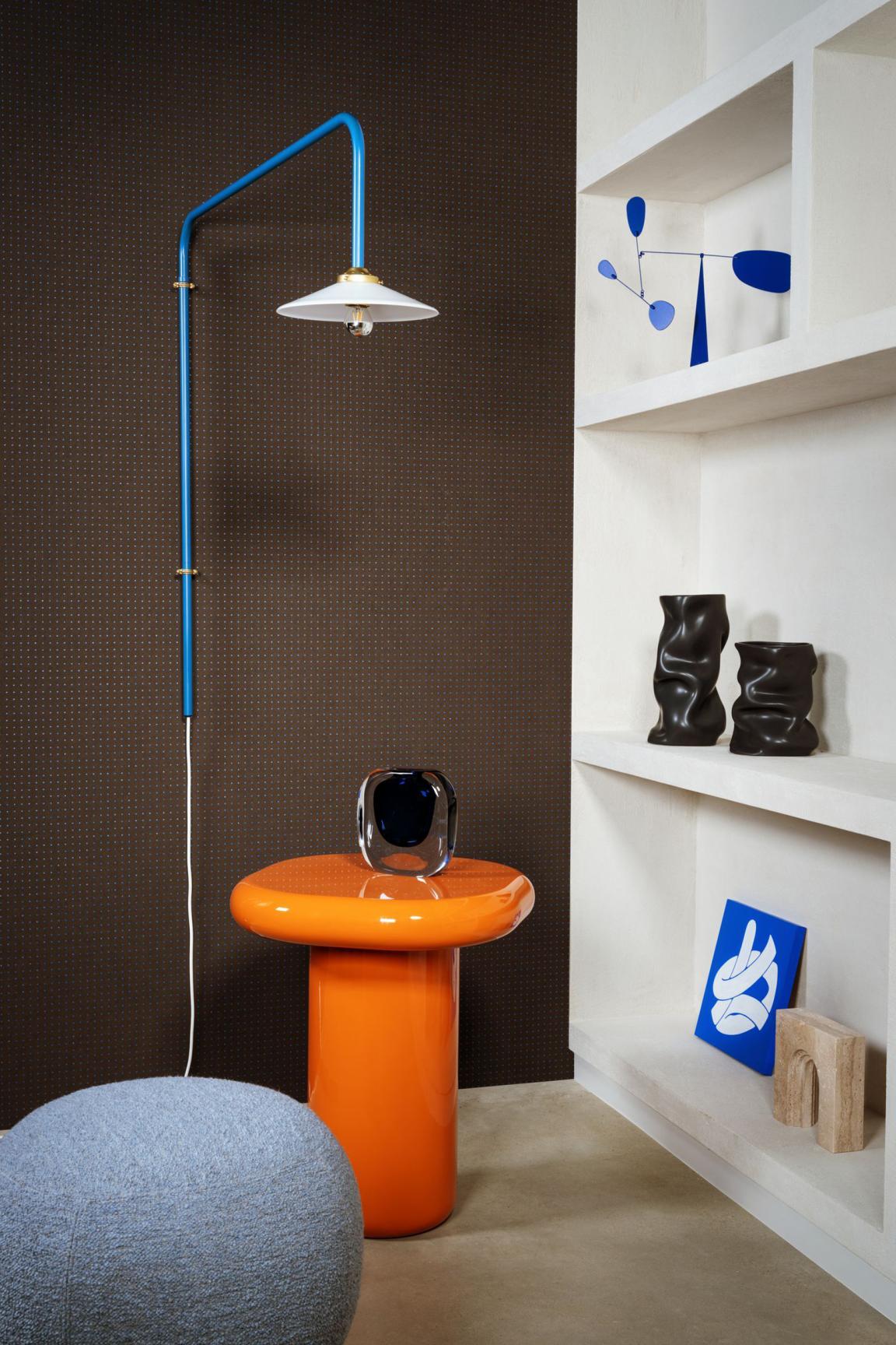 LeCorbusierDots_Dots_31033_2_Roomshot_Web_LR-medium-two-thirds