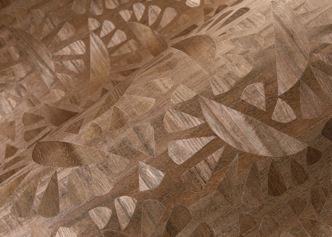 MoooiWallcoveringGreenHouse_WoodblockBeetleFlora_MO5061_Mood_Web_LR-hero