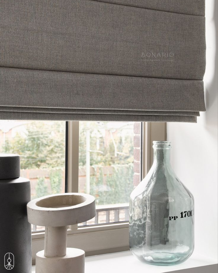 MÀN ROMAN | ROMAN SHADES