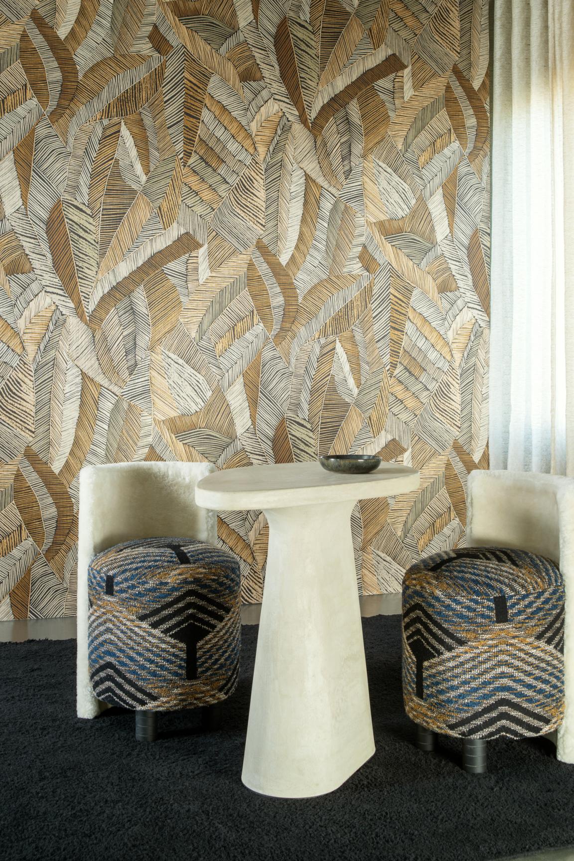 Essentials-|-Les-Tricots_Chintz_73102_Roomshot_Web_LR-medium-two-thirds