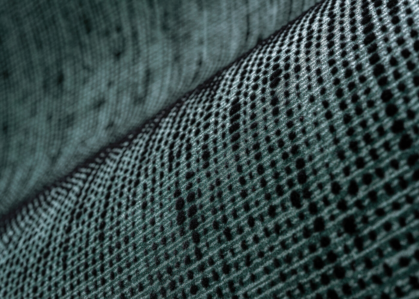 EssentialsPalette_Bouclé_73020A_Mood_Web_LR-hero