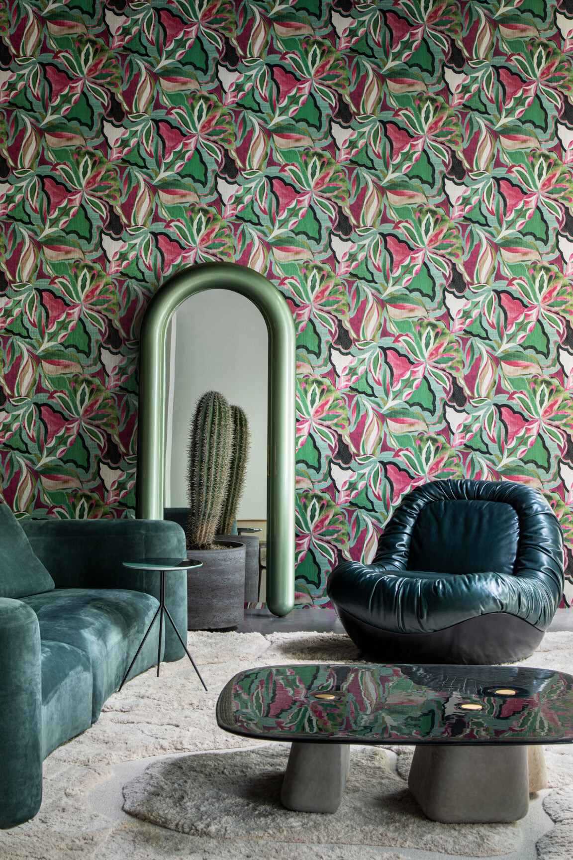 EssentialsTangram_Myriad_24101_Roomshot_Web_LR-medium-two-thirds