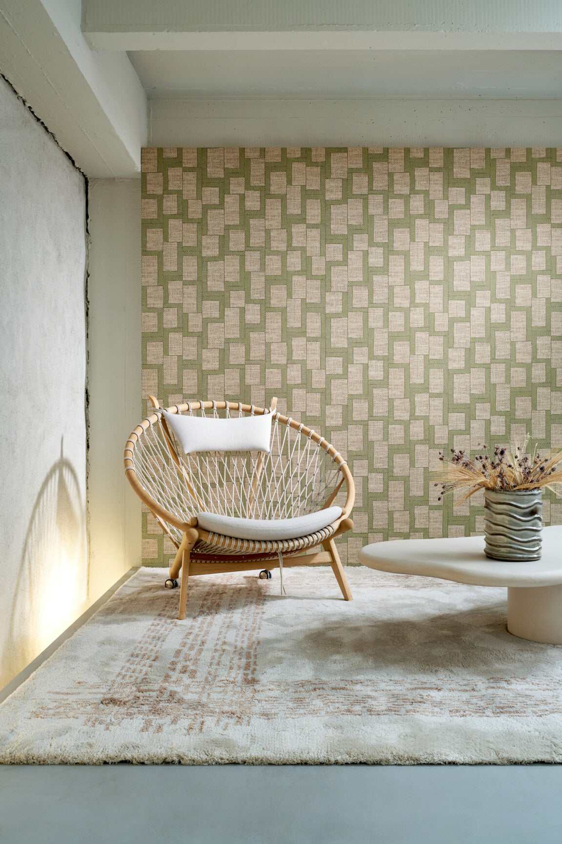 EssentialsTotem_EspartoAfricano_18945_Roomshot_Web_LR-medium-two-thirds