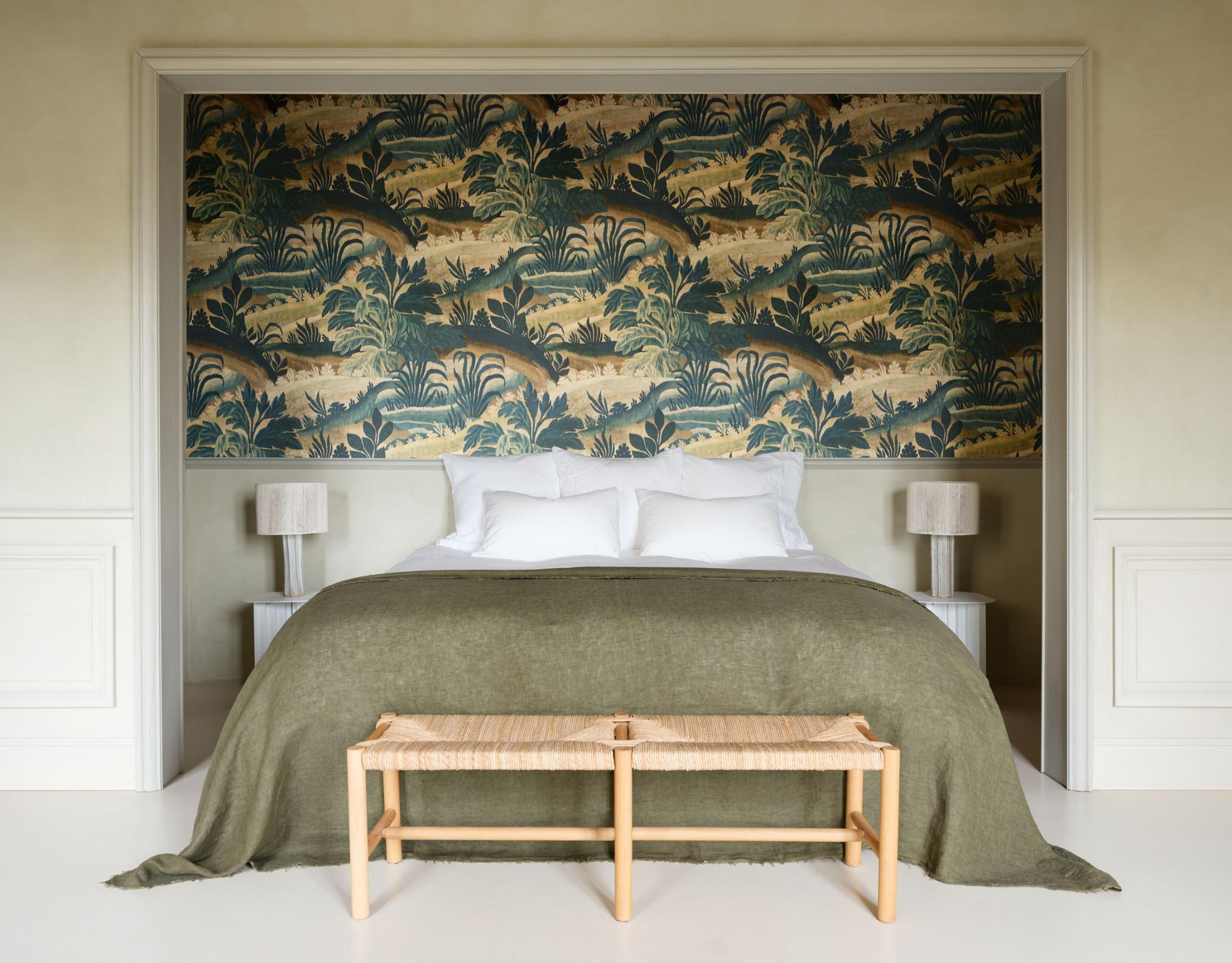 LesTapisseries_Collines_97900_Roomshot_Web_LR-fullscreen